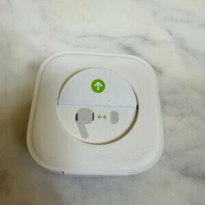 Genuine Apple AirPods Pro Replacement Ear Tips - 2 Sets (Large/Small), White